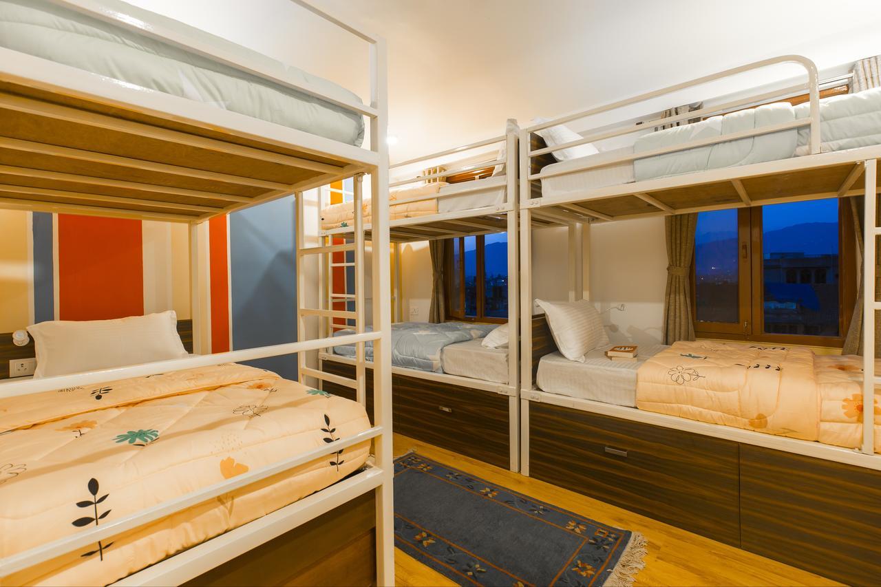 Zostel Kathmandu Hostel Хотелски Легла снимка